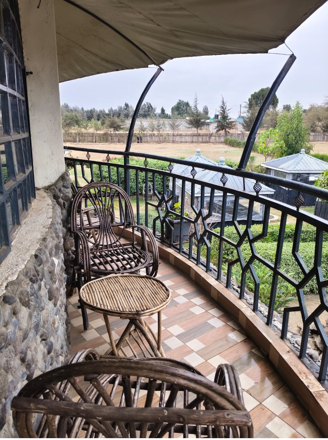 Giachuma Garden cottage balcony